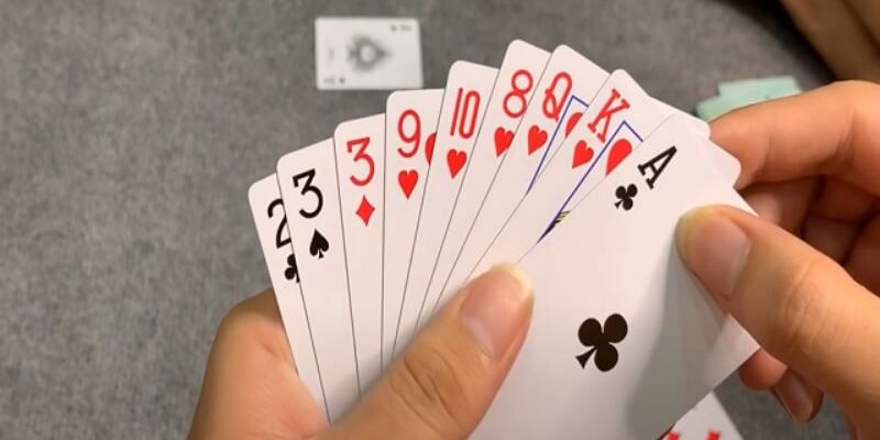 Tính toán các quân bài là yếu tố quan trọng